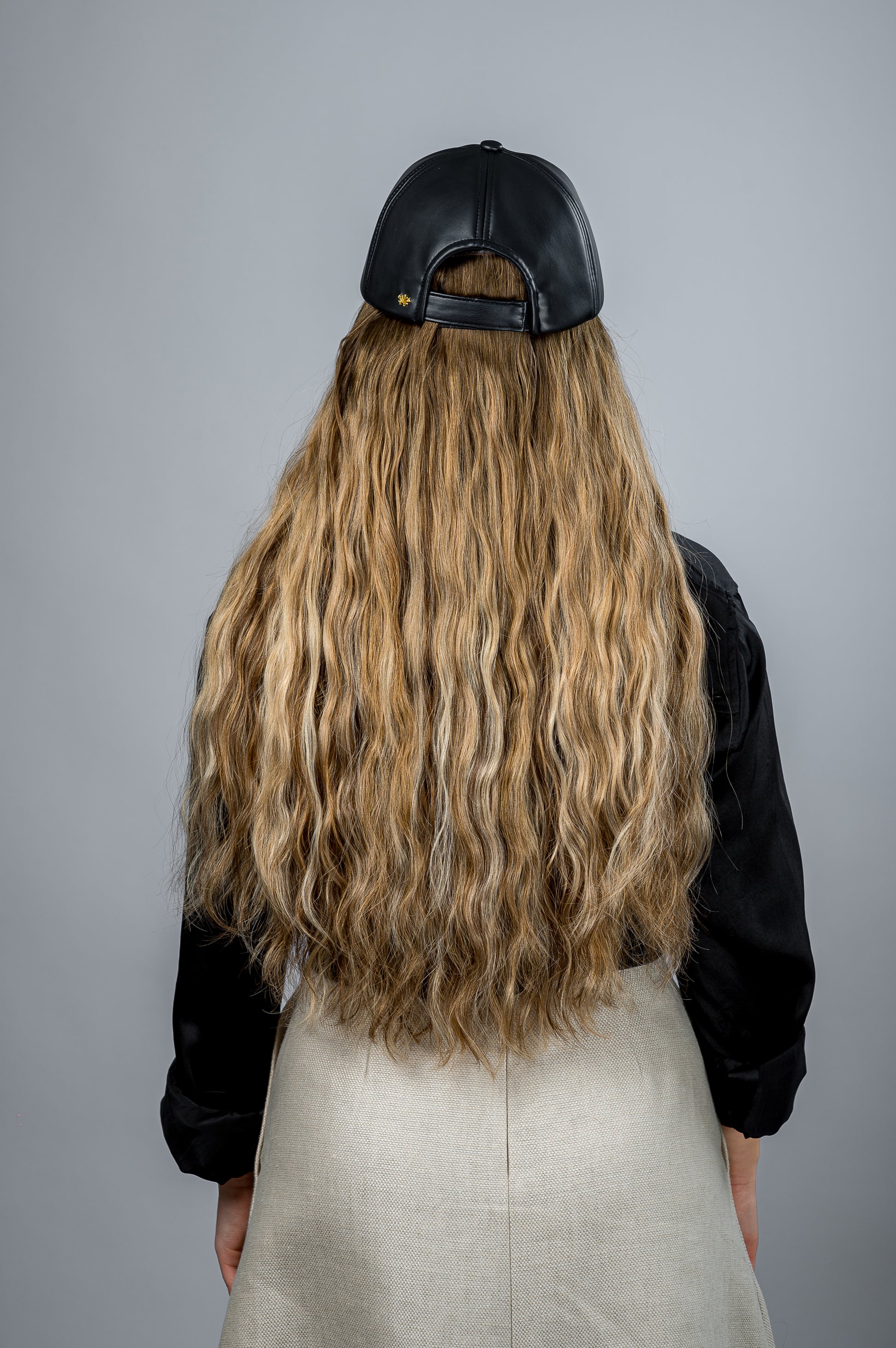 Hatfall | Model is Wearing 24" Hatfall without Face-framing