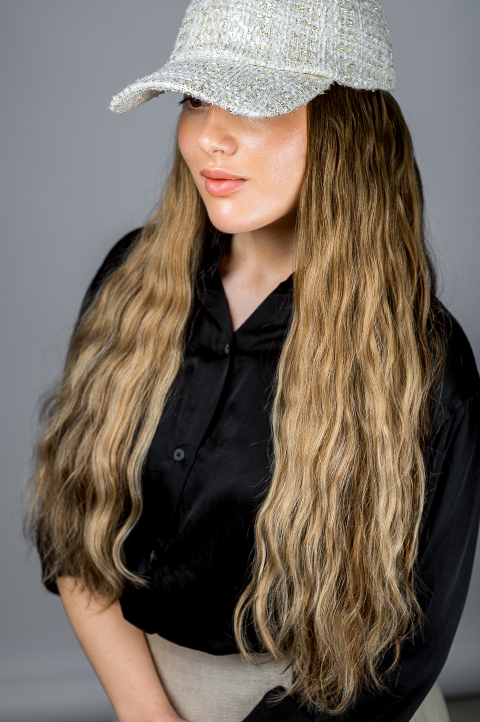 Hatfall | Model is Wearing 24" Hatfall without Face-framing