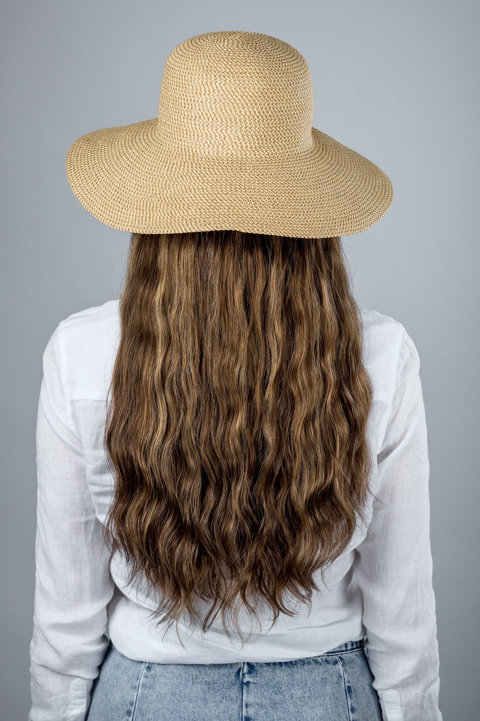 Hatfall | Model is Wearing 22" Hatfall without Face-framing